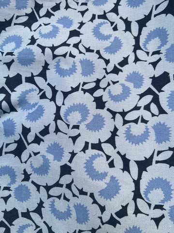 Liberty Twill / Japanese Flowers Blue